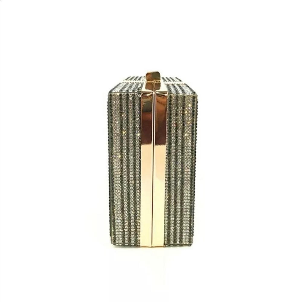 🛍 Luxury Stack Of Cash Crystal Clutch 🛍 - Picture 8 of 8